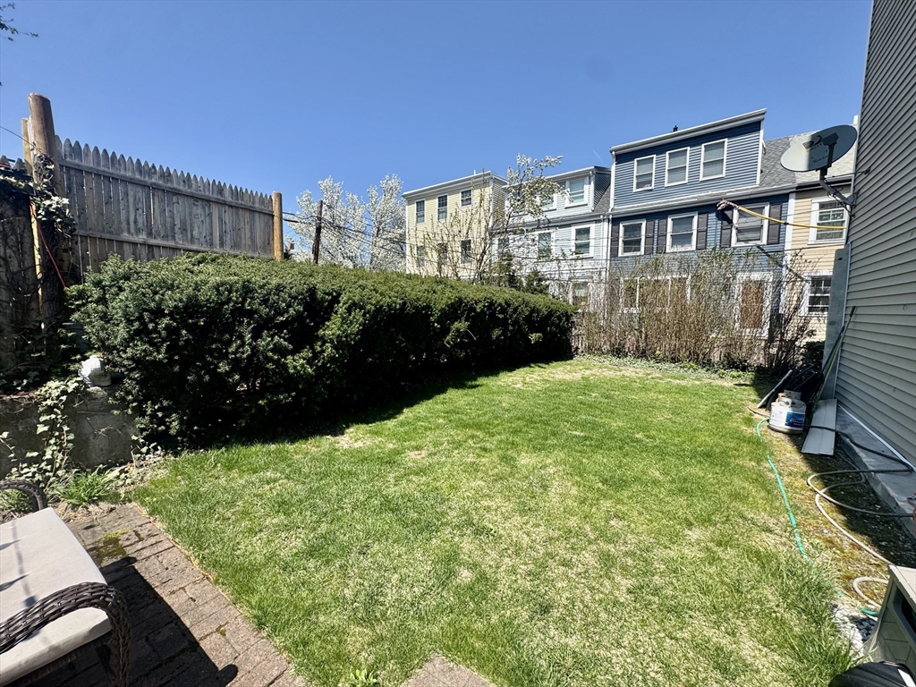 40 Chappie St, Medford Street / The Neck