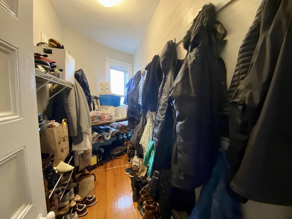27 Hurd Rd, Coolidge Corner
