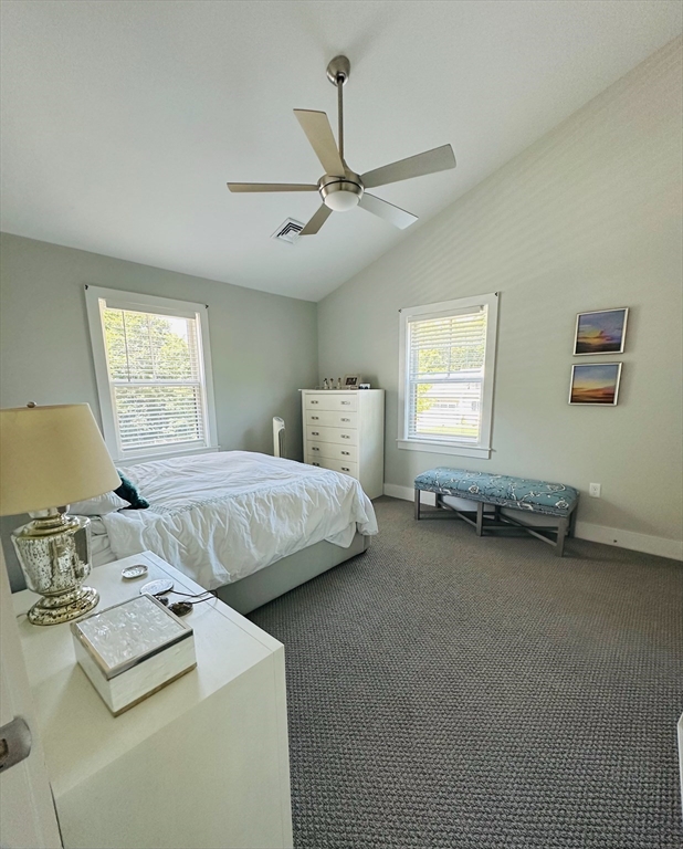 220 Center St, Pembroke