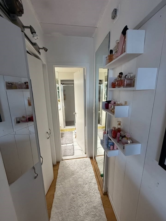 200 Swanton, Winchester