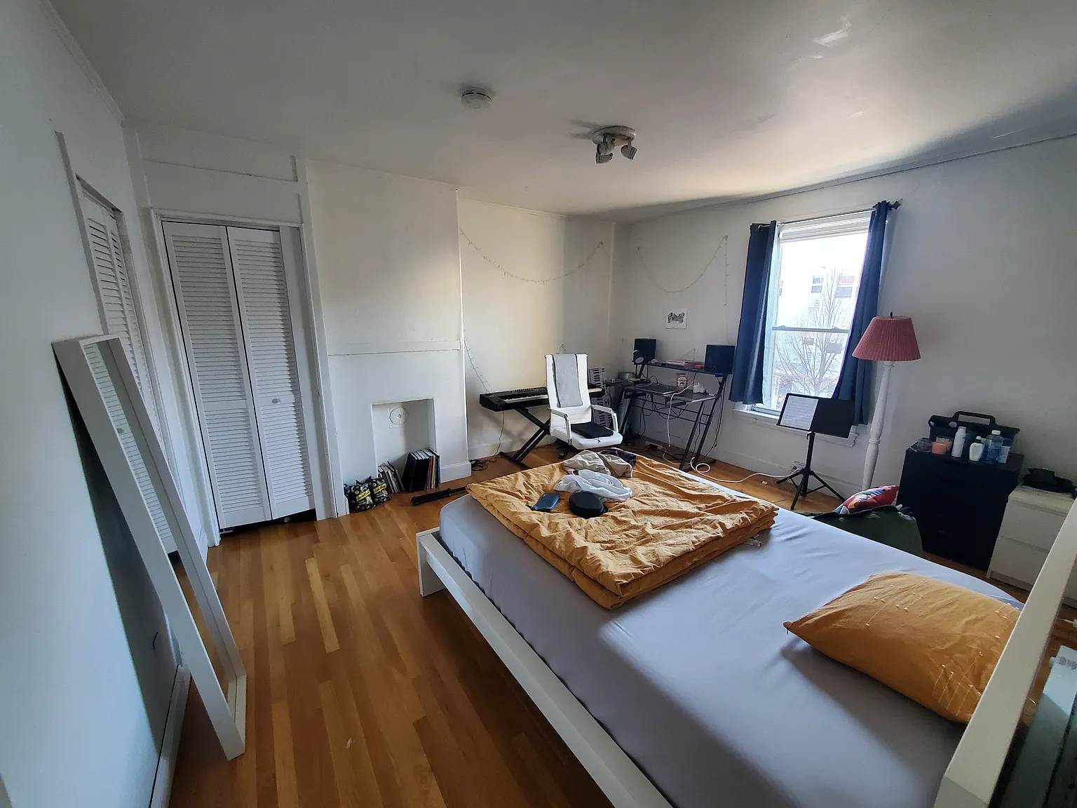 688 Parker St, Mission Hill