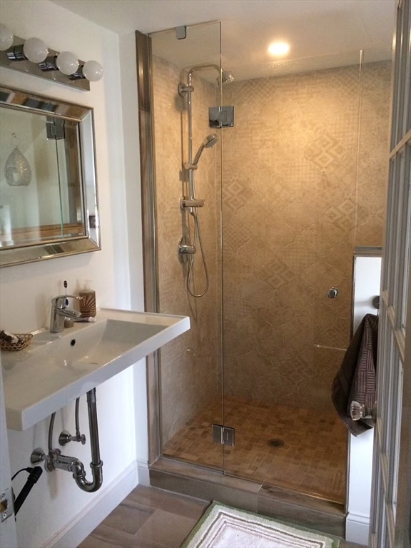 519 Bennington St, East Boston