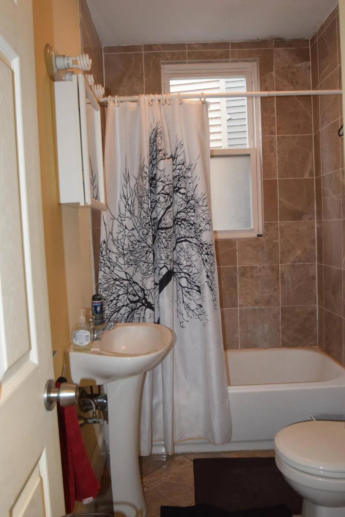 731 Parker St, Mission Hill