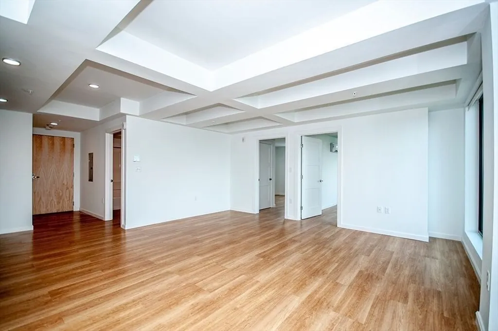 70 Parker Hill Ave, Mission Hill