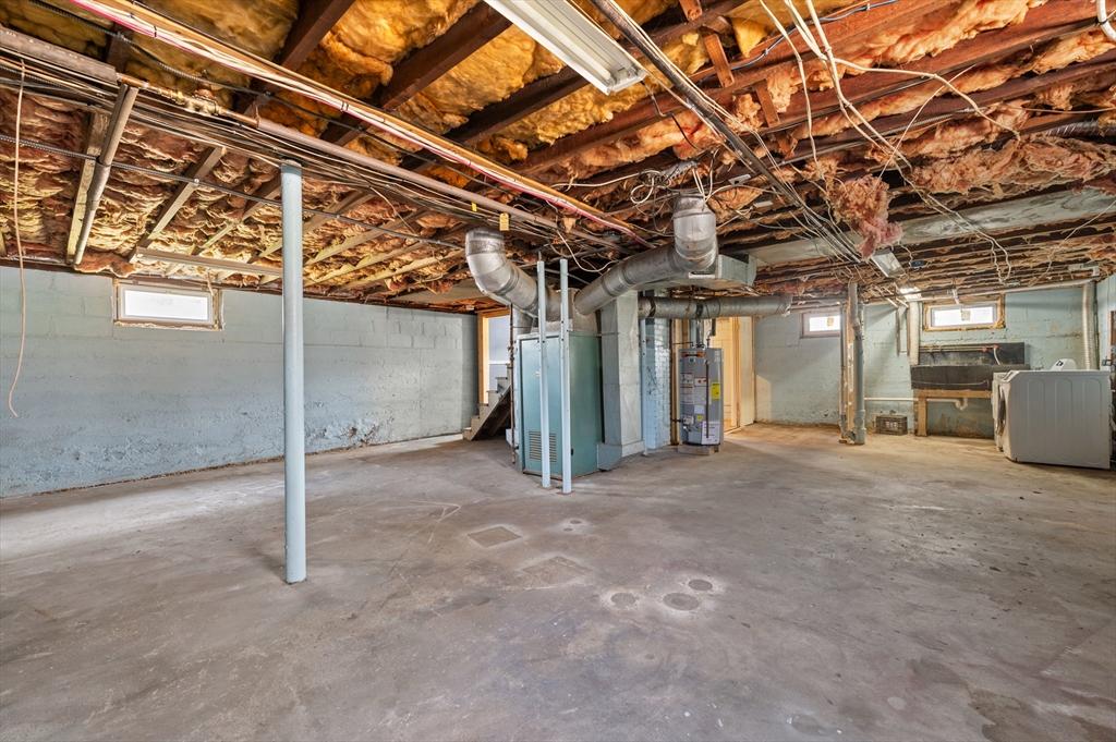 8 Beekman St, Fitchburg