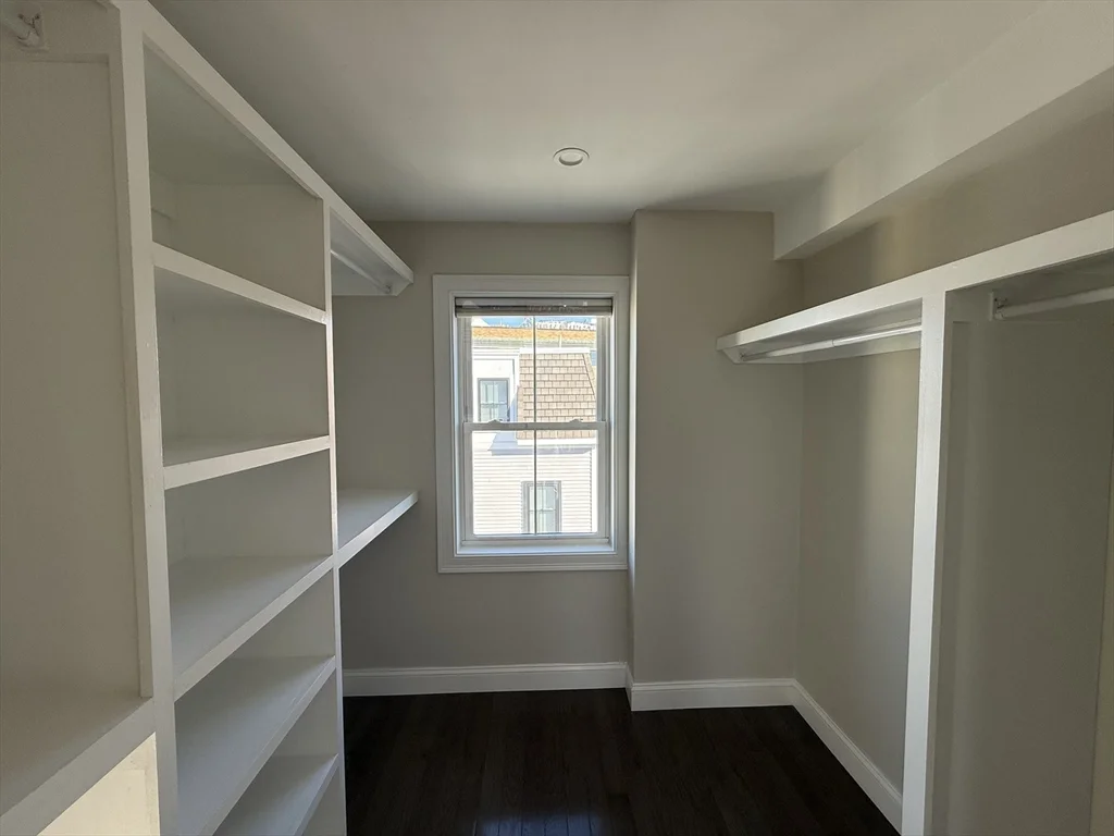 62 Harvard Ave, Hyde Park