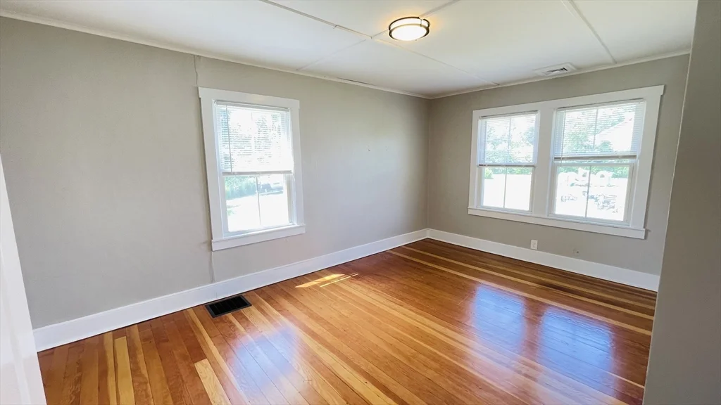 61 Hastings Rd, Southwick