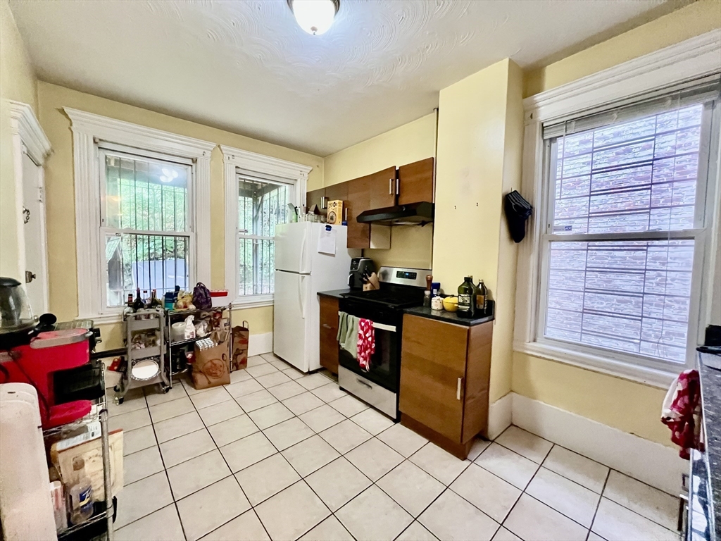 1721 Commonwealth Ave, Brighton