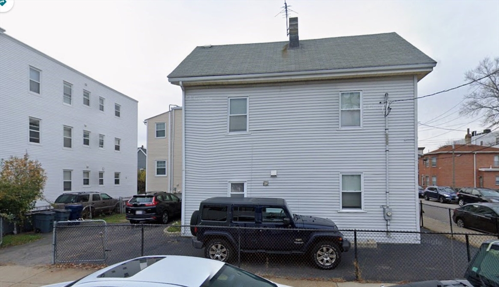 19 Locust St, Dorchester