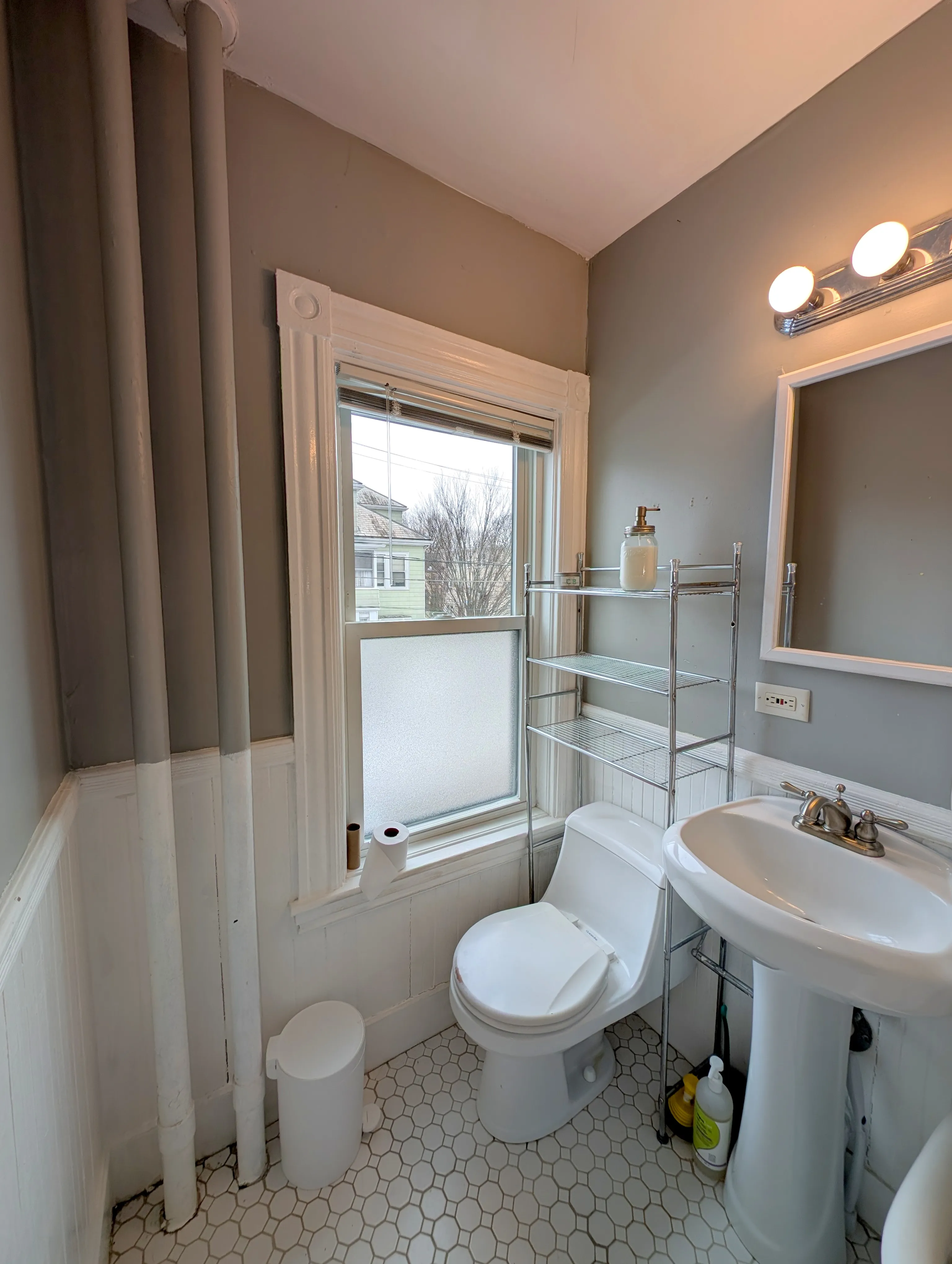 111 Woodstock St, West Somerville