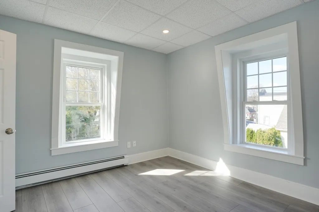 47 Mechanic St, Marlborough