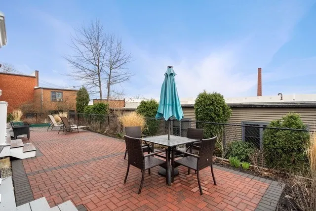 174 Fisher Ave, Mission Hill