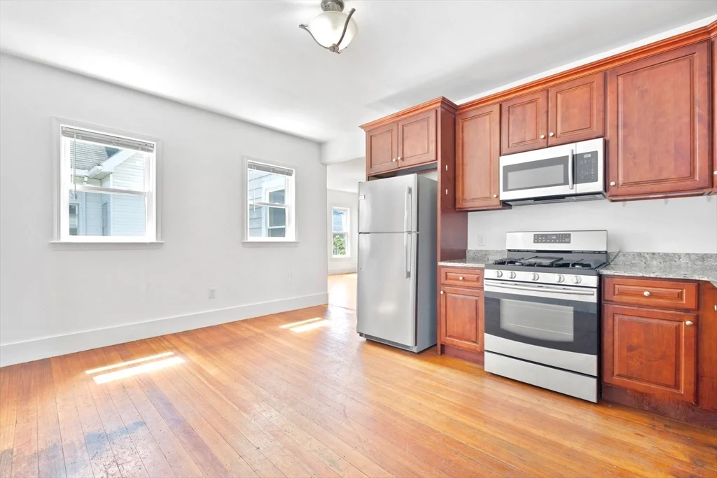 48 Ashland St, Malden