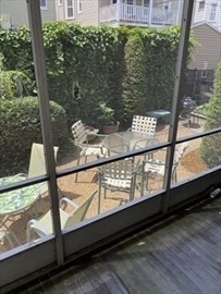 247 L St, South Boston