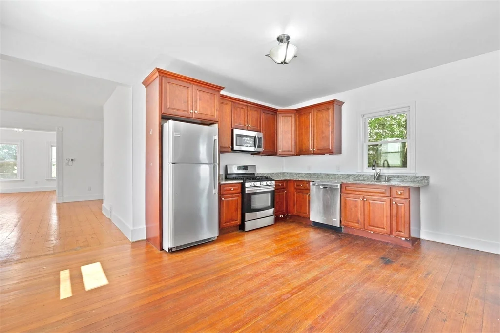 48 Ashland St, Malden