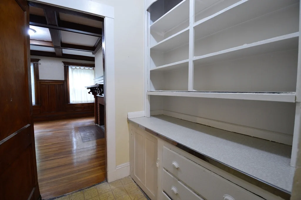 141 Fuller St, North Brookline
