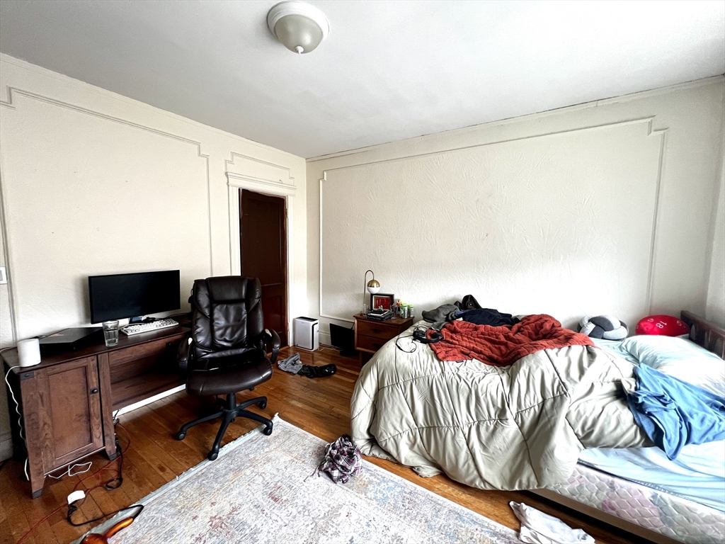 74 Babcock St, Coolidge Corner