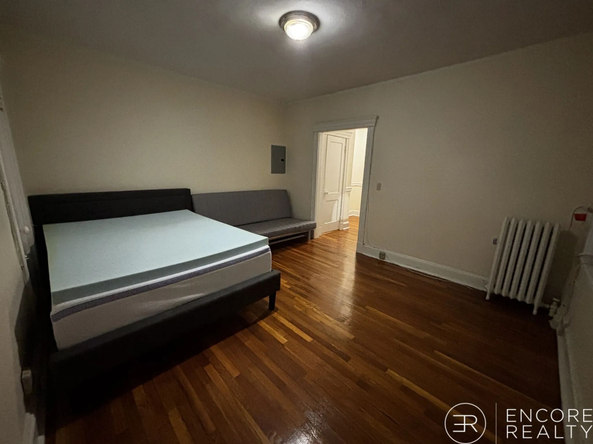 364 Riverway, Mission Hill