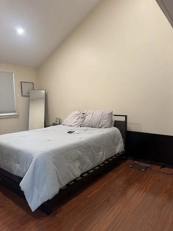 909 Pleasant St, Weymouth