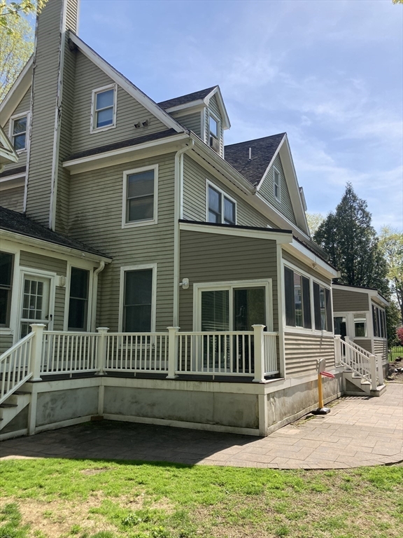 444 Atlantic Ave, Beach Bluff