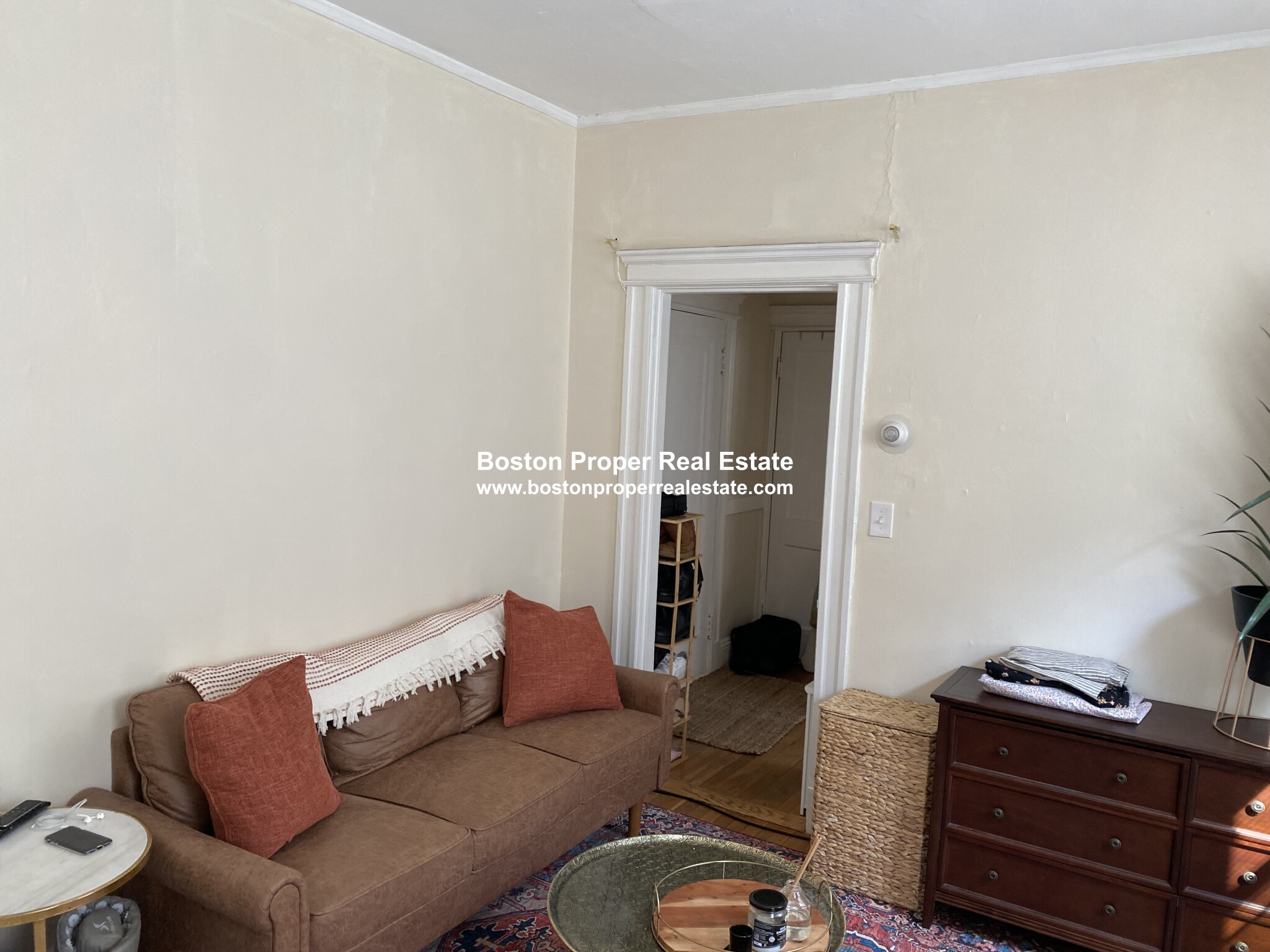 1840 Commonwealth Ave, Brighton