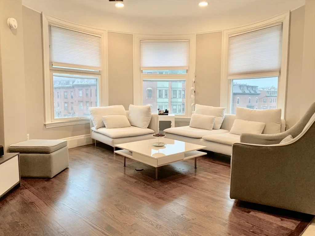 492 Massachusetts Ave, South End