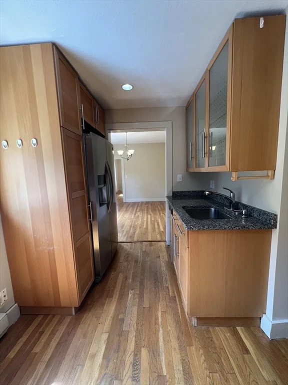 76 Chestnut St, West Newton