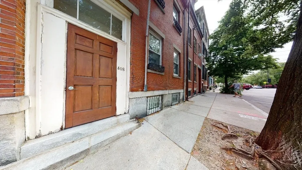 408 Sumner St, East Boston