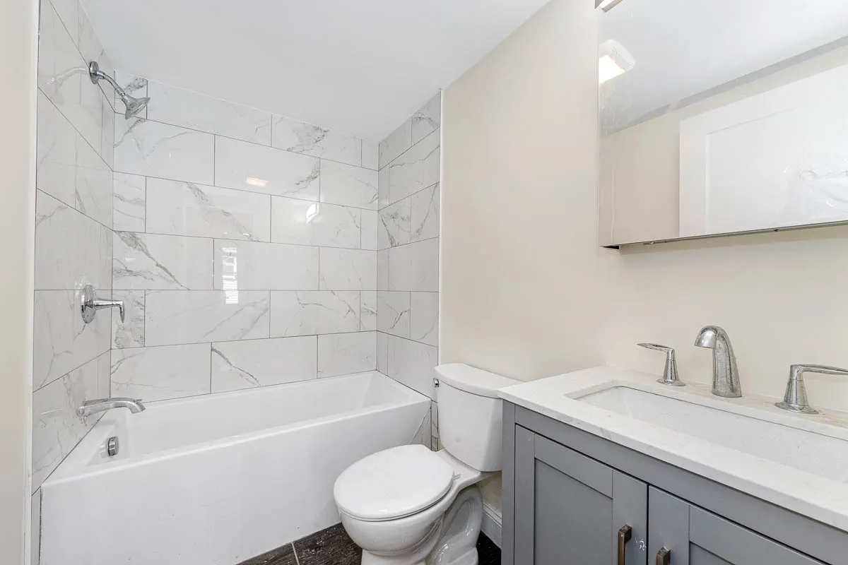 70 Stanley Ave, South Medford