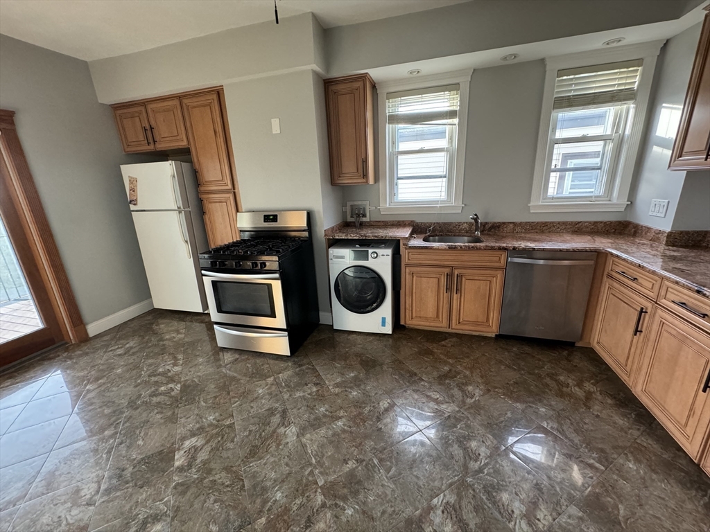 7 Orient Ave, East Boston