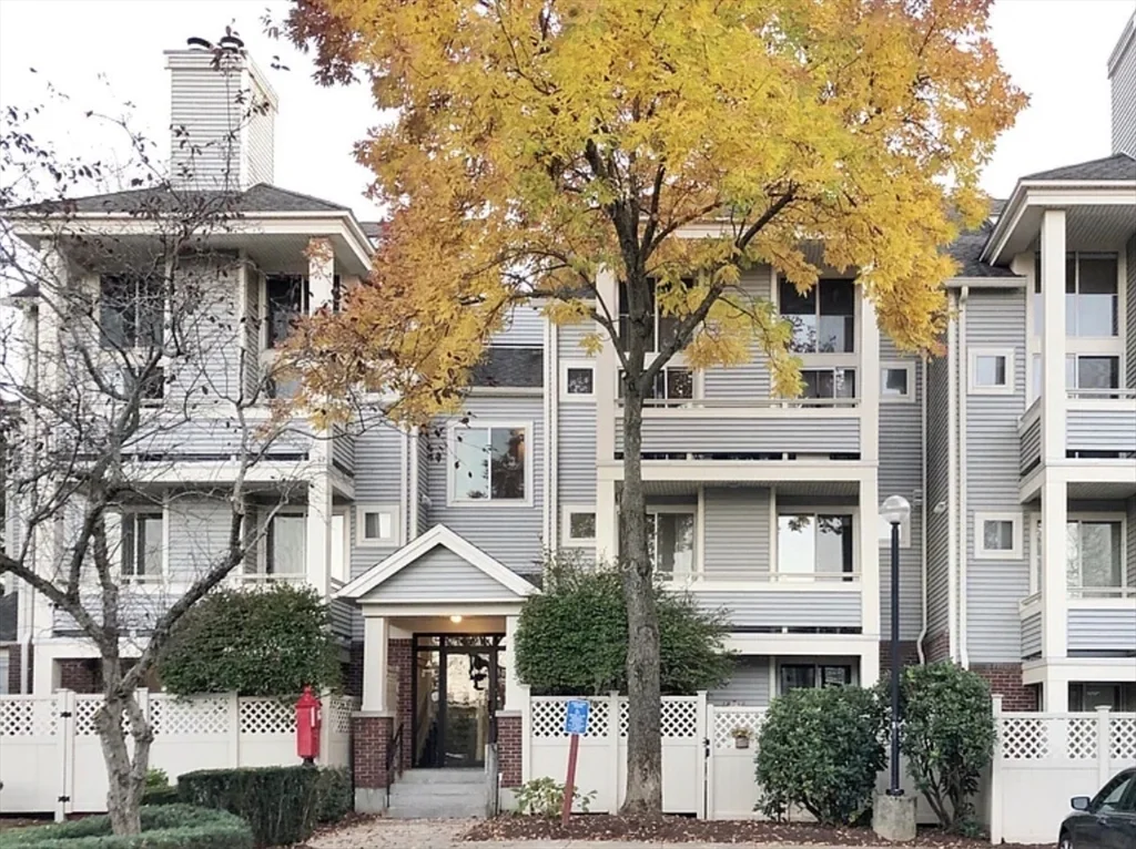 200 Falls Blvd, Quincy