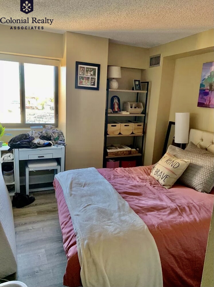 15 North Beacon St, Allston