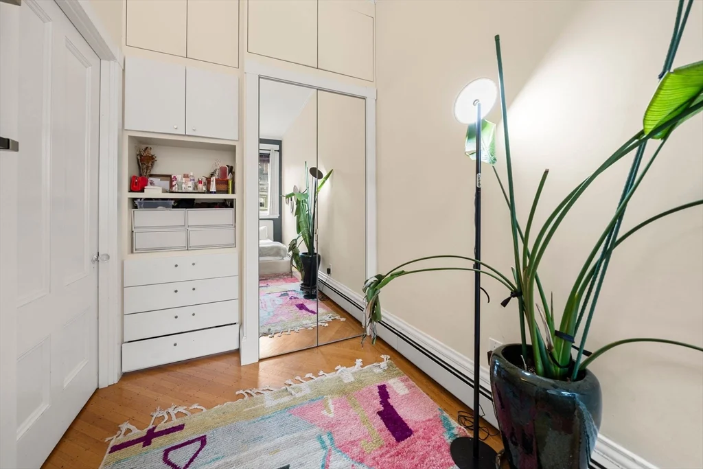 165 Beacon St, Back Bay