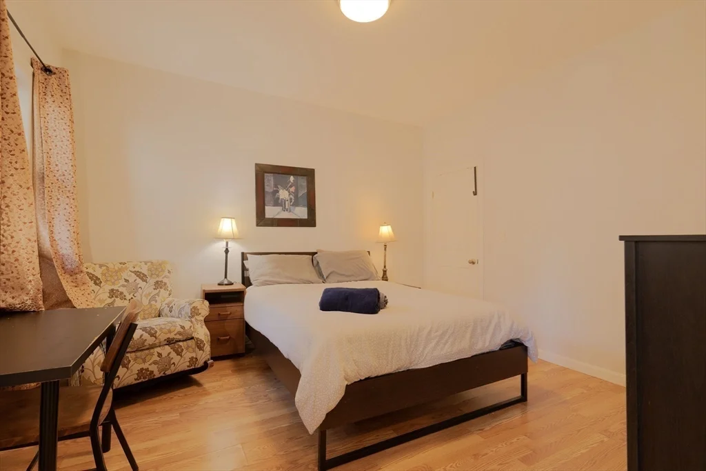 157 Perkins St, East Somerville