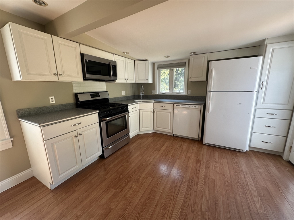 23 Safford St, Quincy