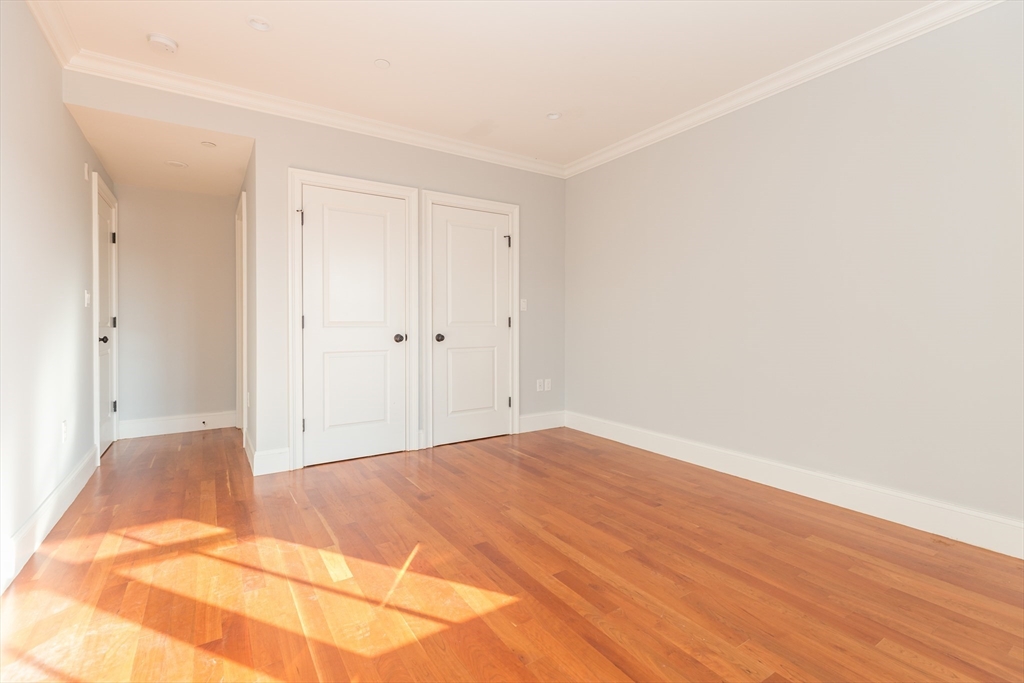 49 L St, South Boston