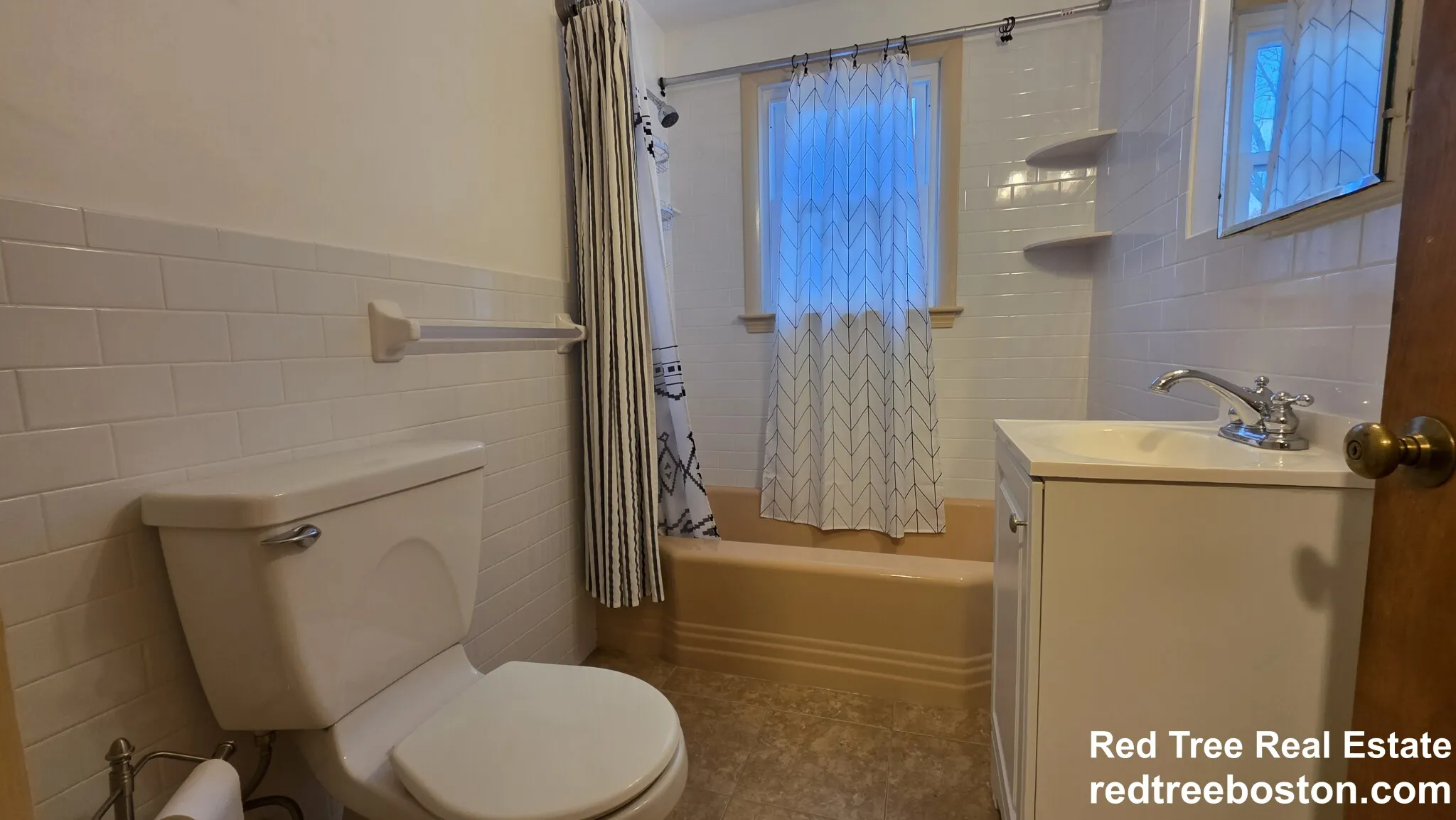 18 Cresthill Rd, Oak Square