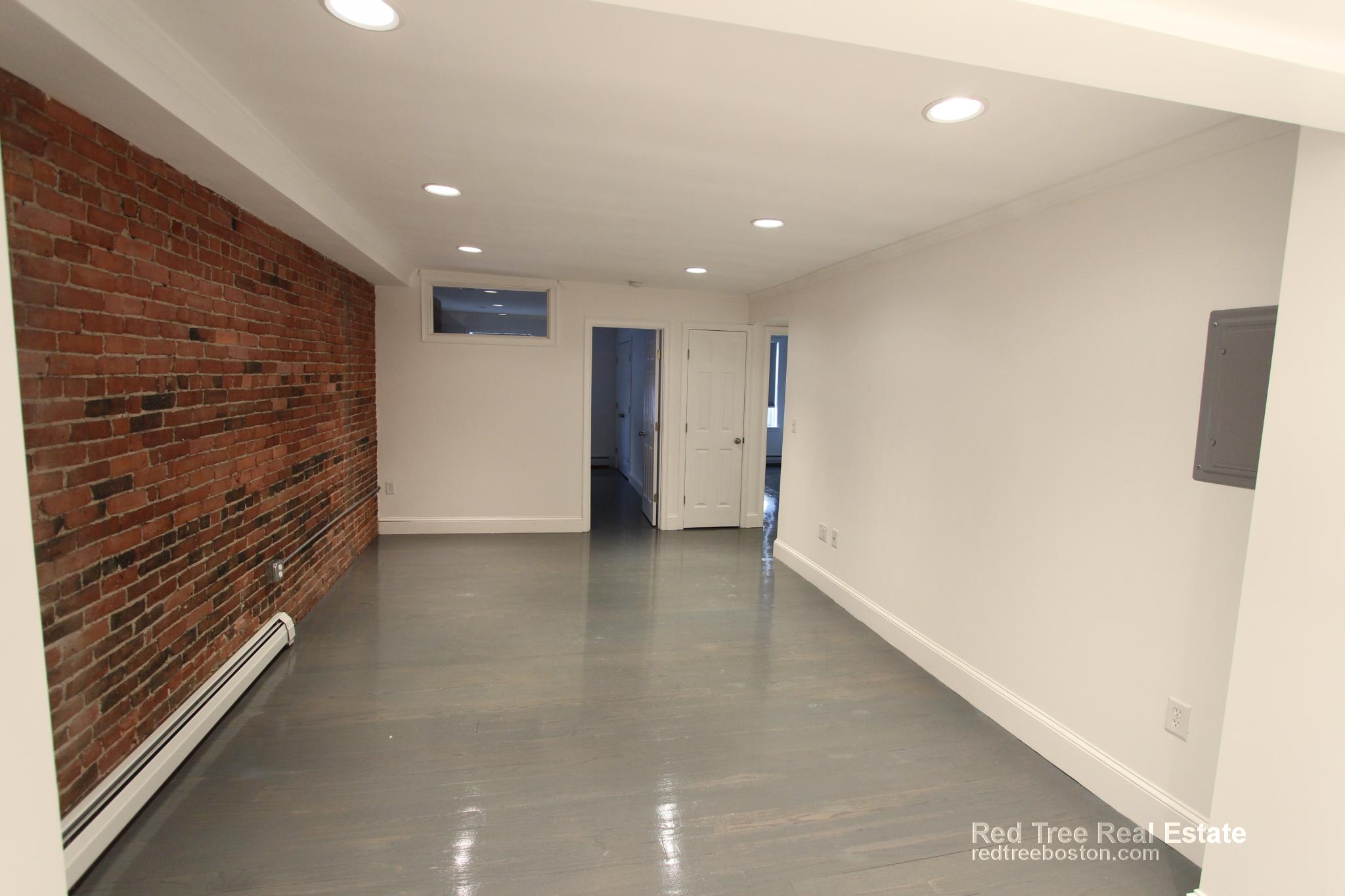 127 Saint Botolph St, Back Bay