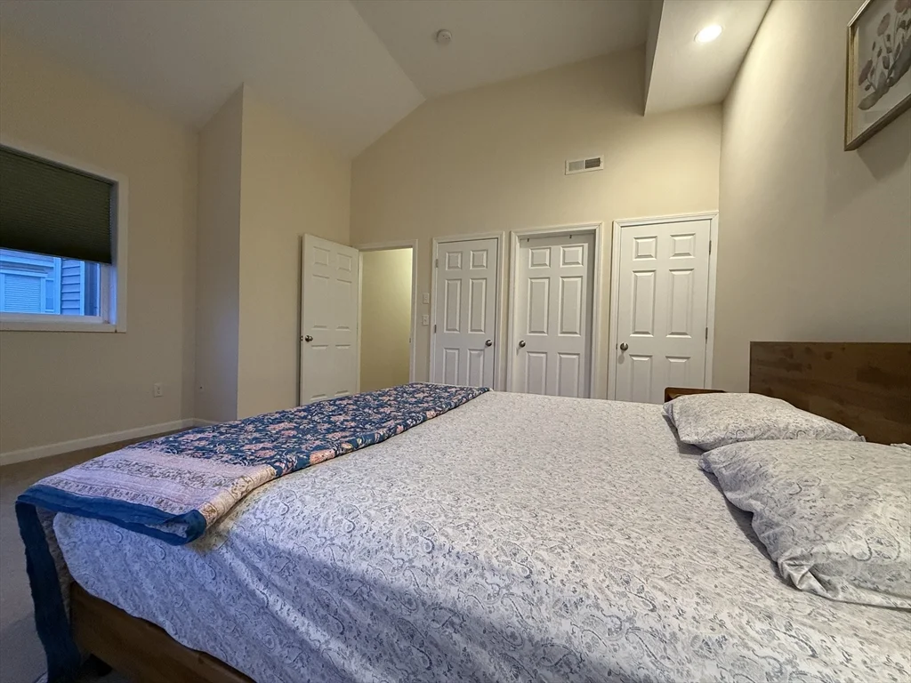 32 John Hancock Dr, Ashland