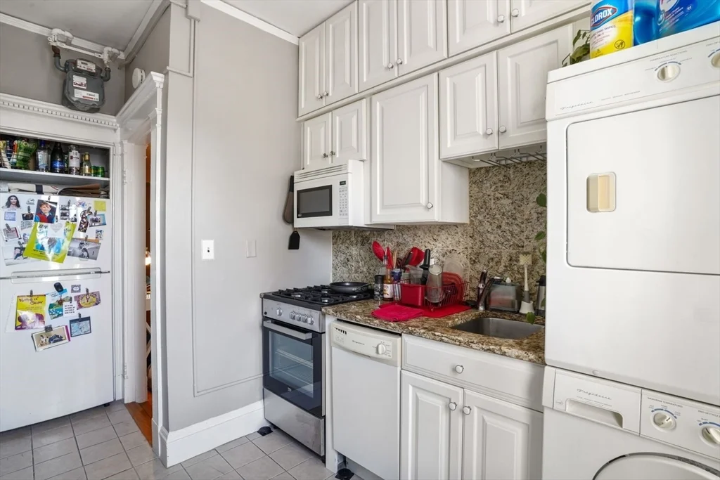 8 Garrison St, Back Bay