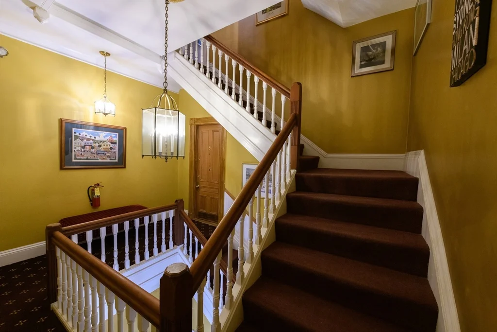 335 Beacon St, Back Bay