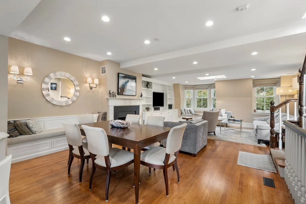 228 W Canton St, South End