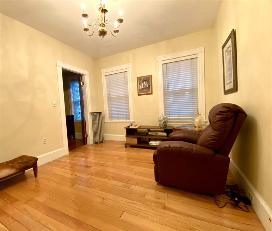 2 Dickson St, Somerville