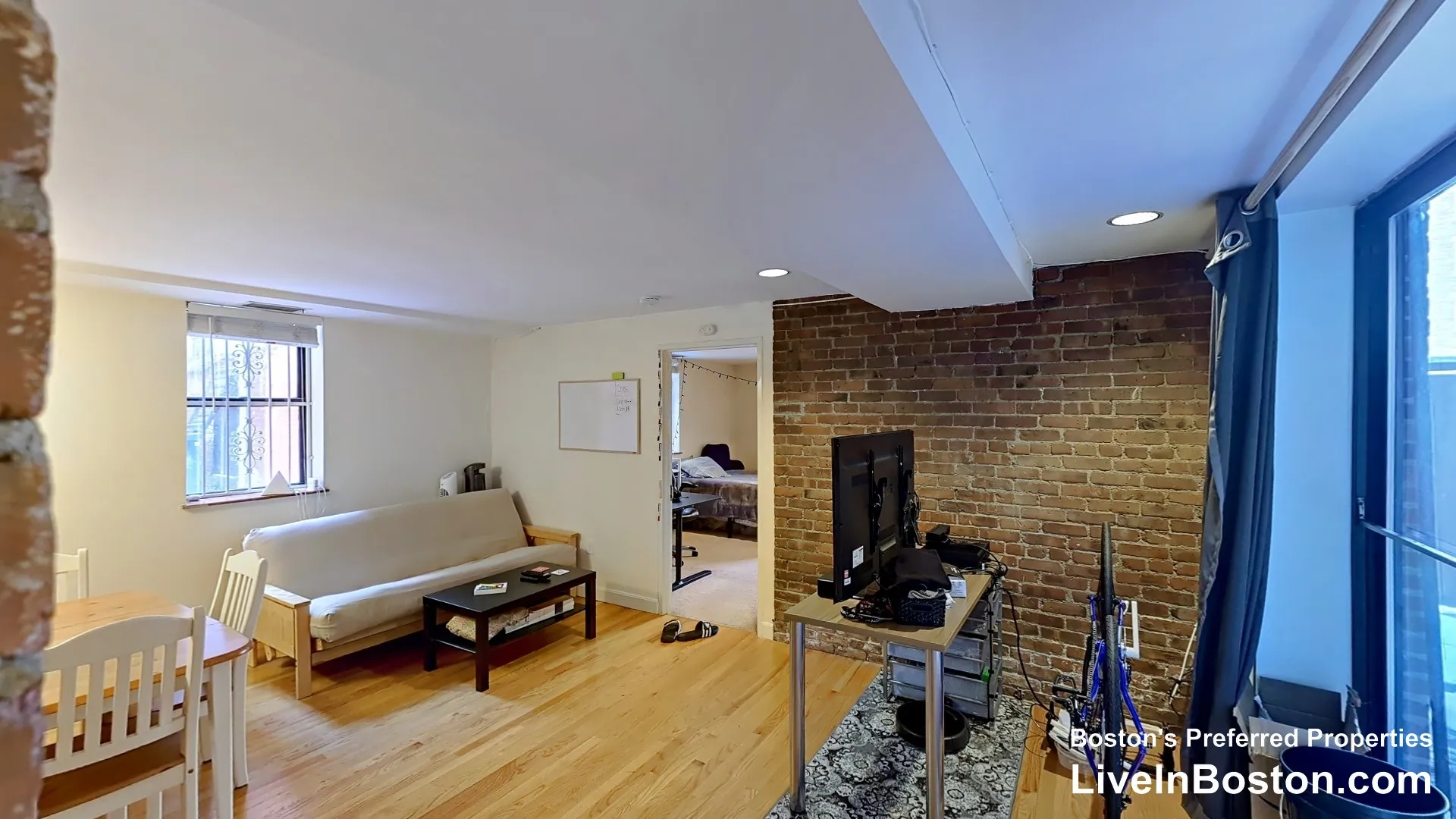 111 Gainsborough St, Fenway