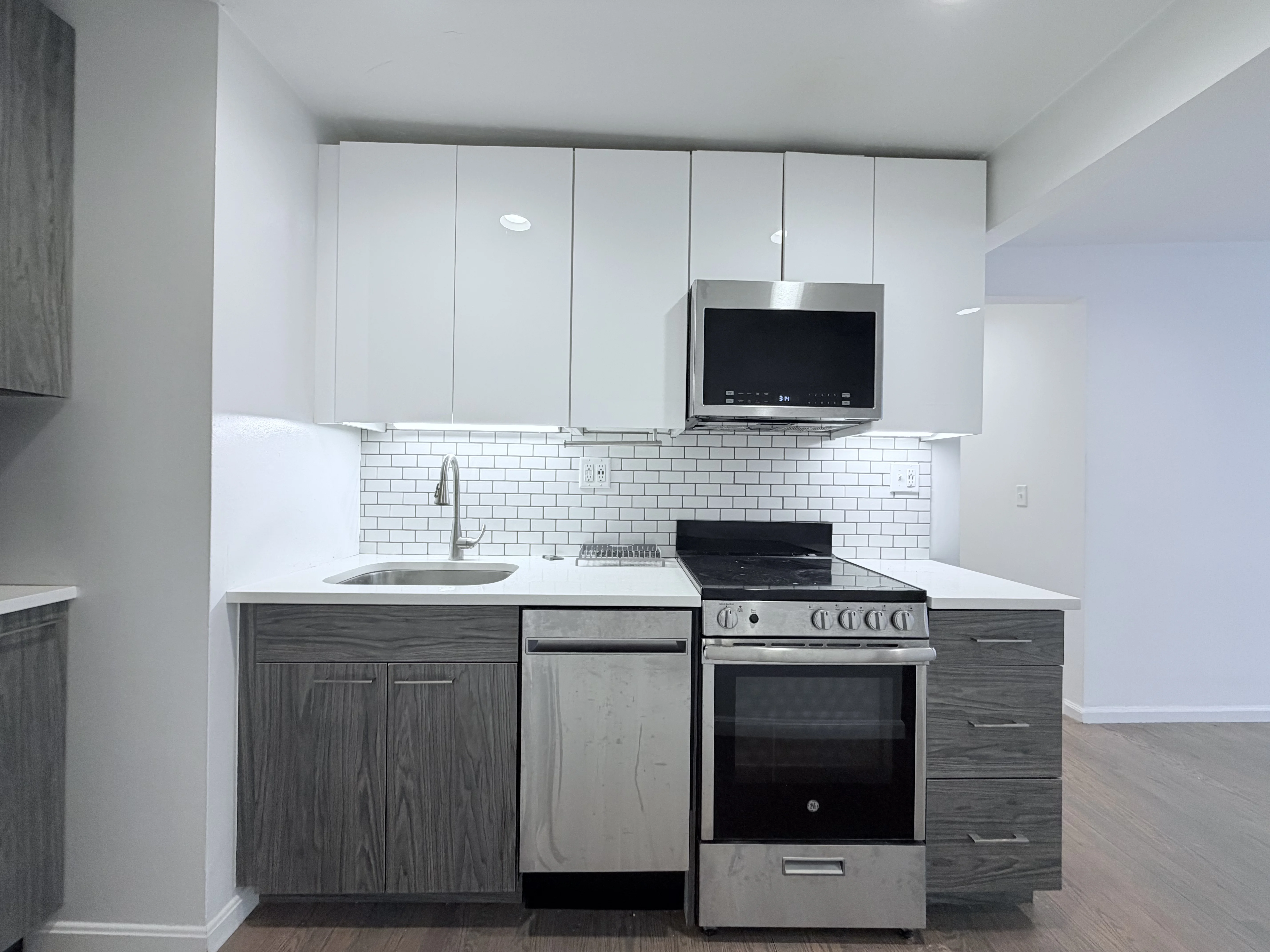 19 Peterborough St, Fenway