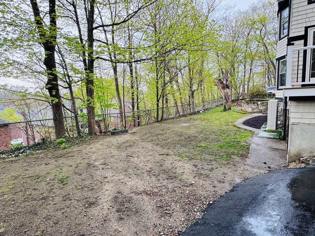 136 Academy Hill Rd, Brighton