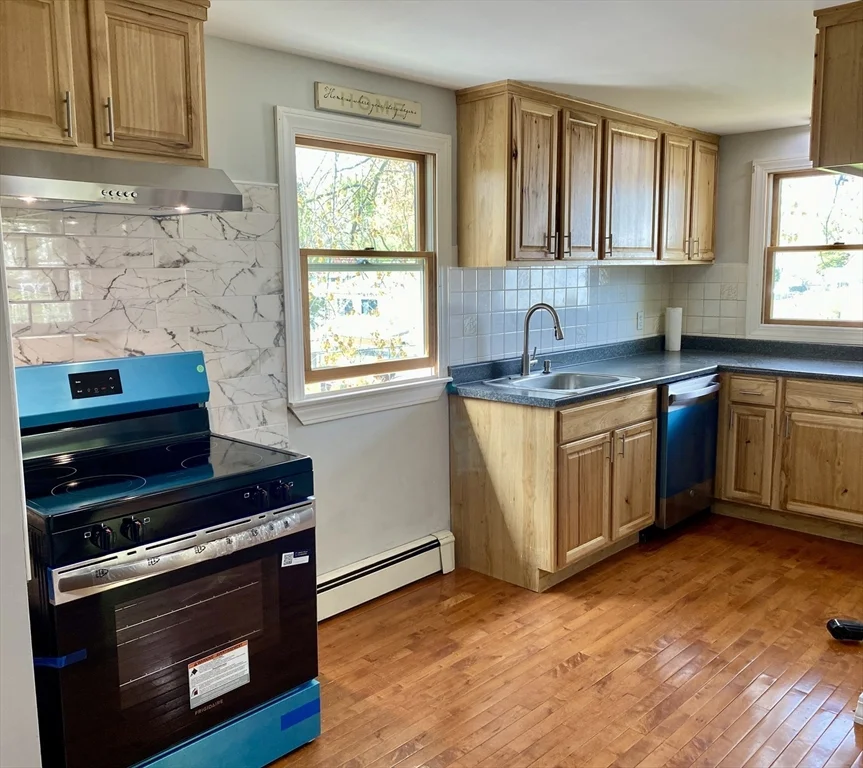 35 Denton St, Lowell