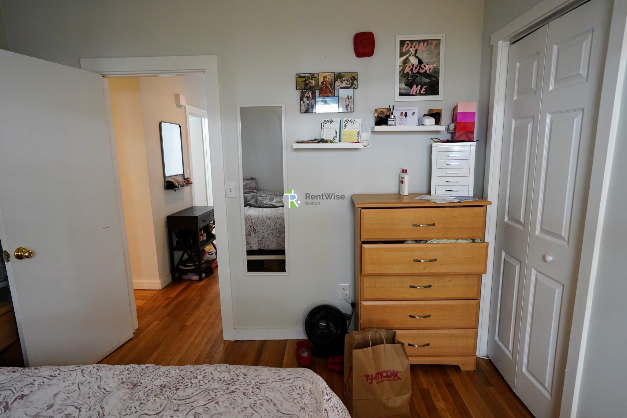 3 Schrepel Pl, South Boston