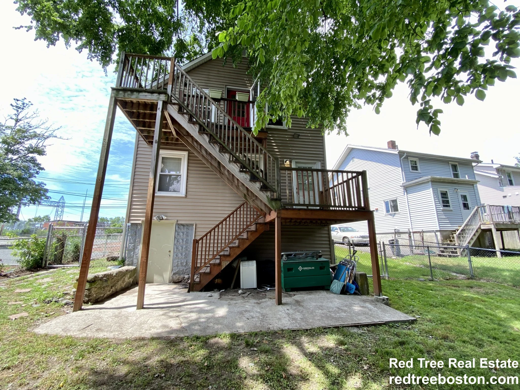 335 Baker St, West Roxbury