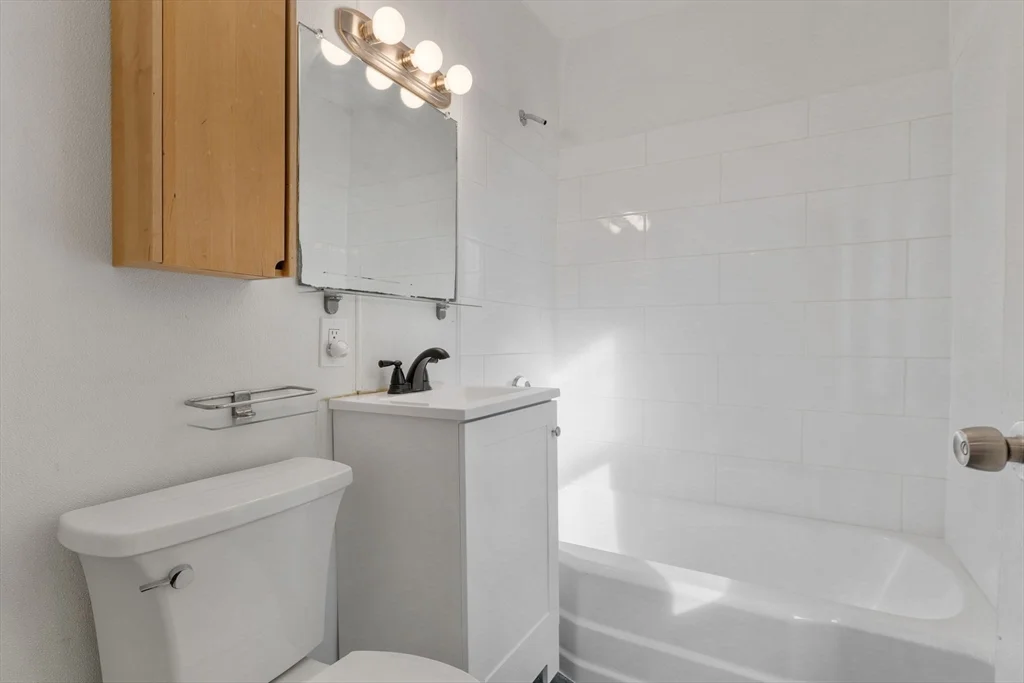 41 Concord Ave, Neighborhood Nine